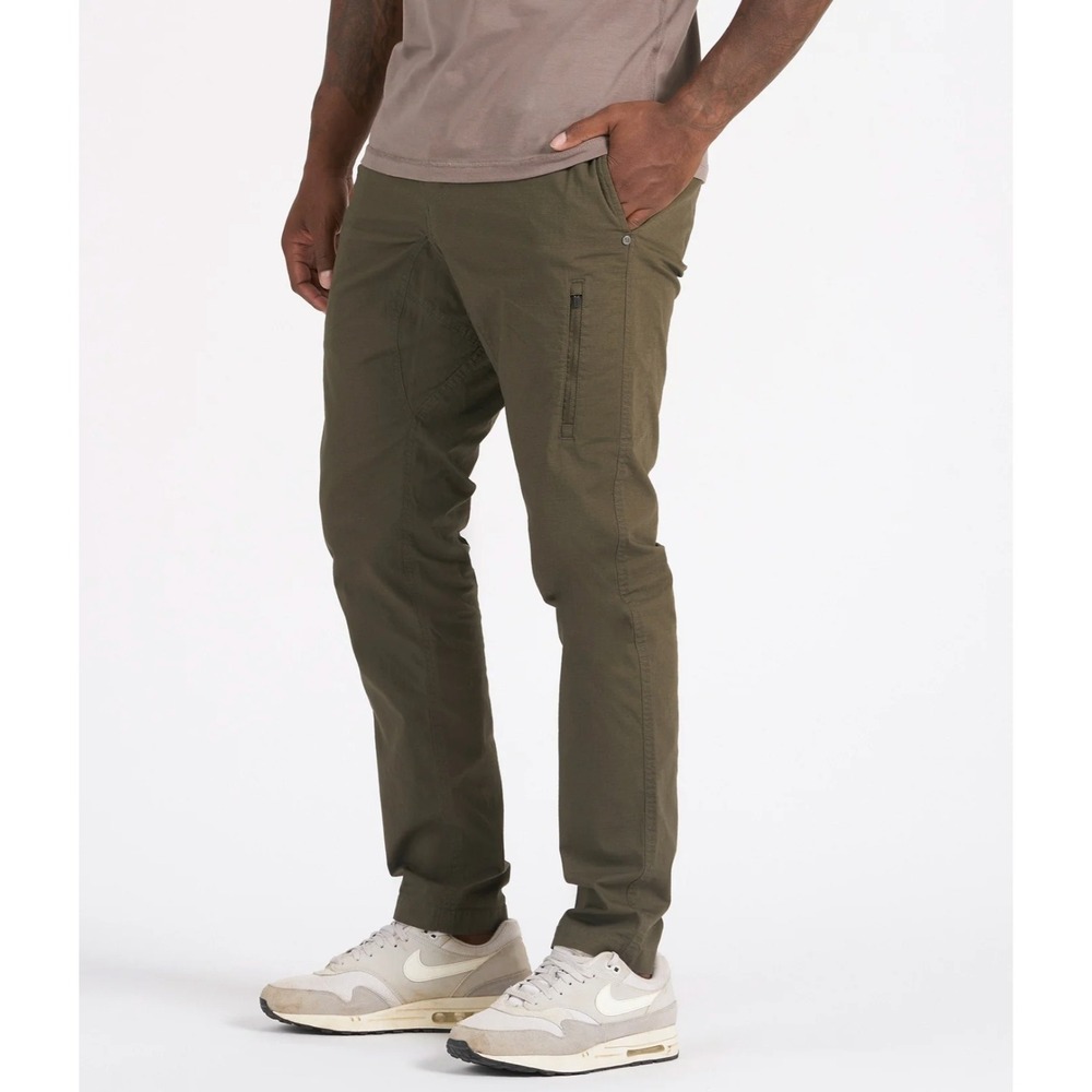 Vuori Ripstop Cotton Athleisure Comfort Elastic Waist Pant in Dark Oregano men S